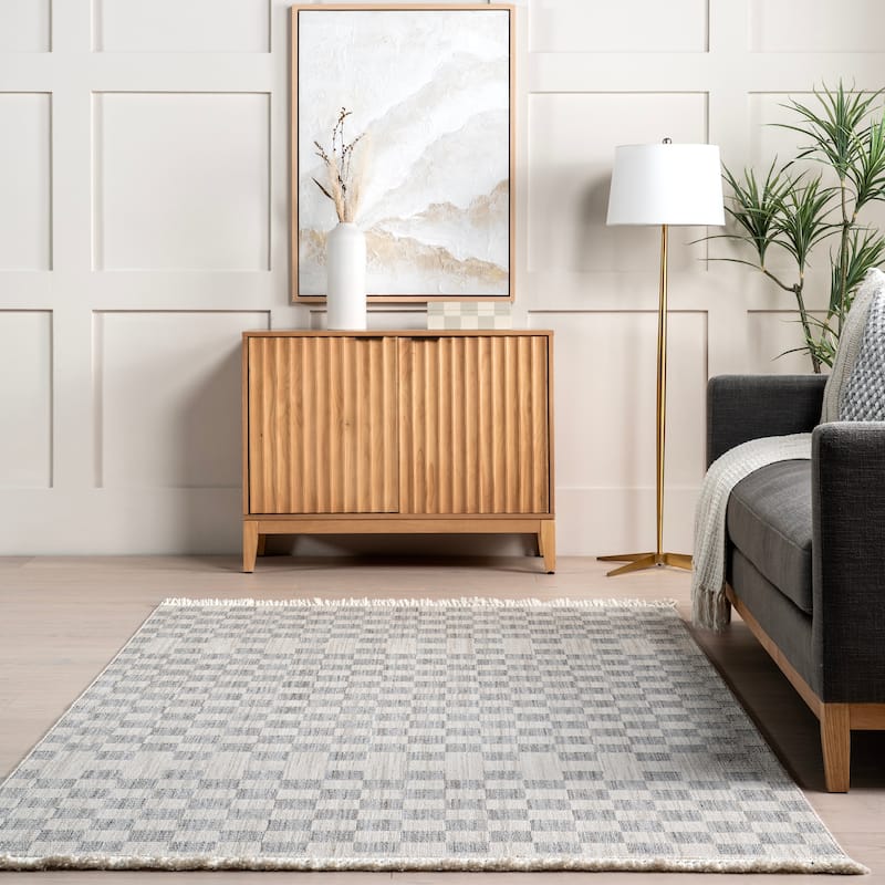 Nuloom Sunniva Casual Checkered Tasseled Area Rug