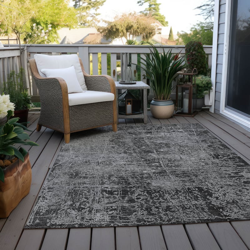 Machine Washable Indoor/ Outdoor Abstract Solid Chantille Rug