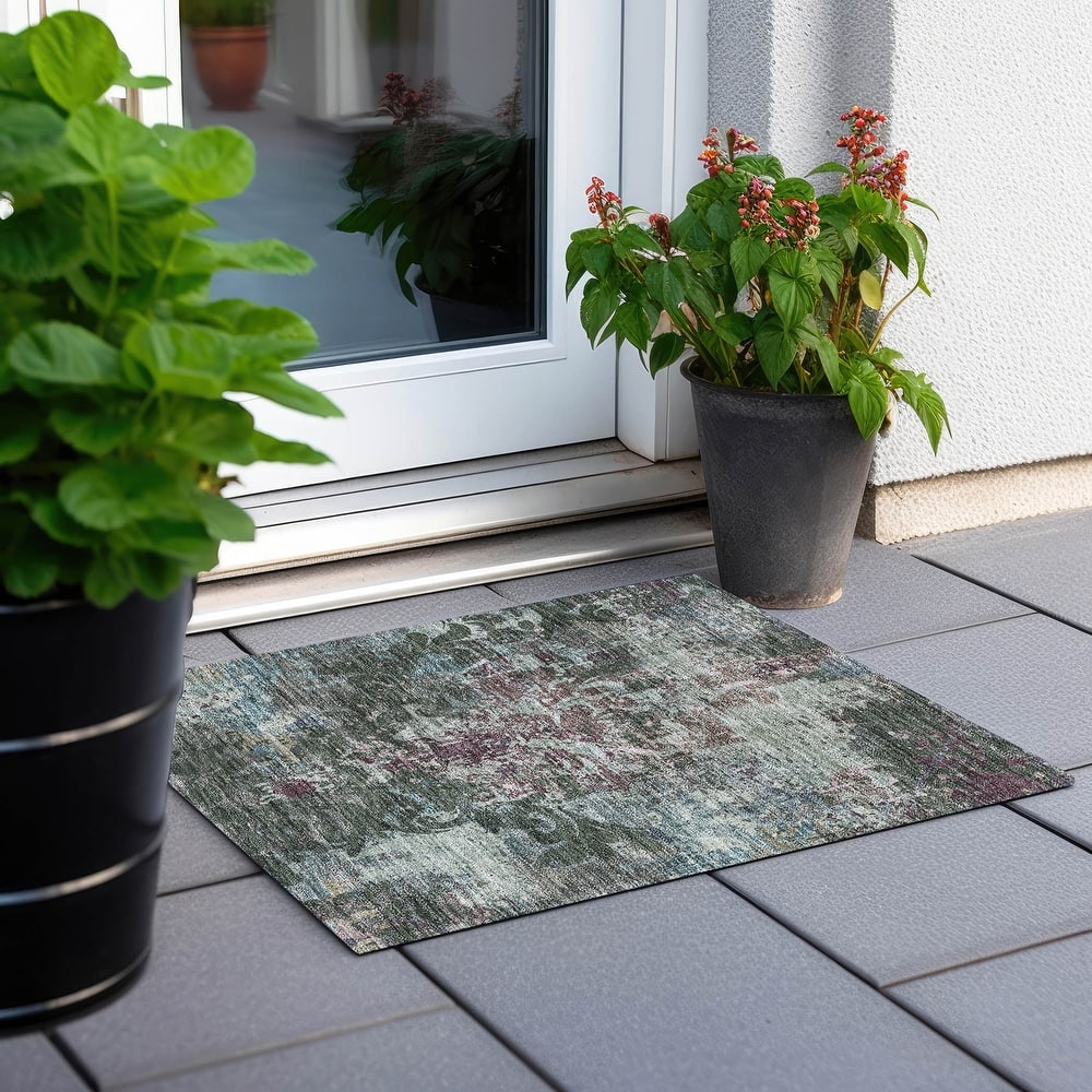 Machine Washable Indoor/ Outdoor Chantille Vintage Damask Rug