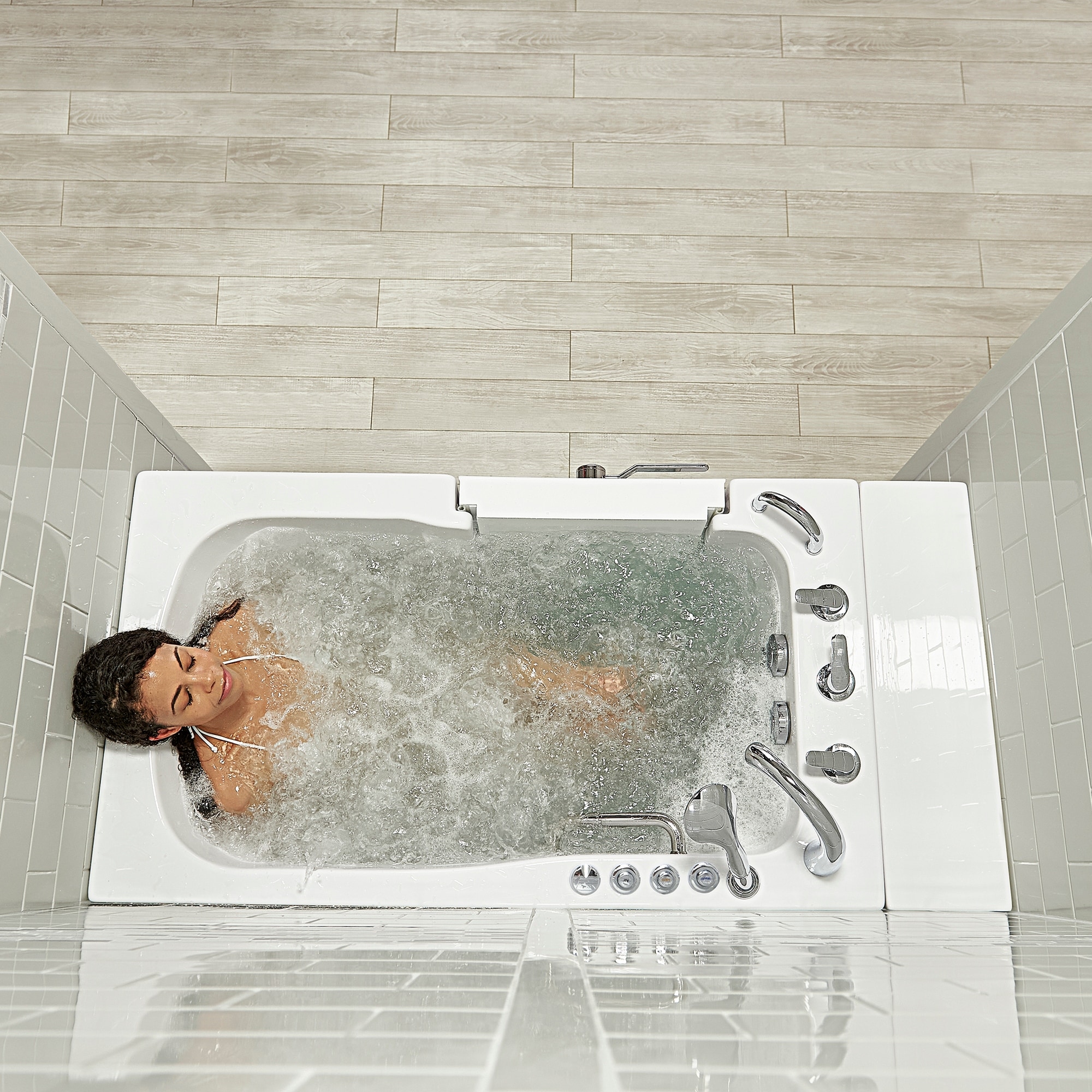 Ella Capri 30 Acrylic Hydro Massage Walk-In Bathtub with Outward Swing  Door, 5 Piece Fast Fill Faucet, 2 Dual Drain - Bed Bath & Beyond - 34986227