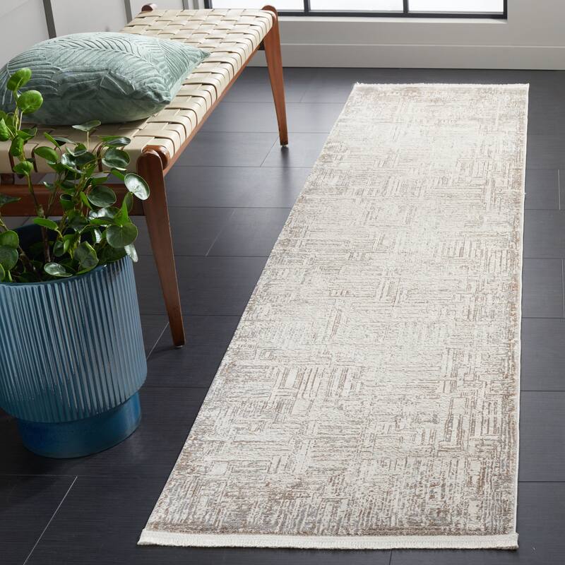 SAFAVIEH Diamond Bernarda Modern Abstract Fringe Rug