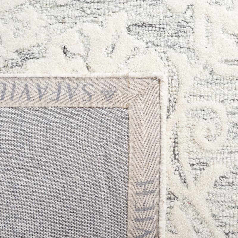 Martha Stewart by SAFAVIEH Handmade Eibhlis Wool Rug
