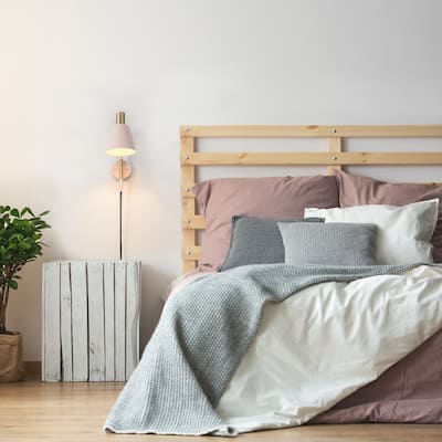 Novogratz x Globe Cleo 1-Light Blush Pink Wall Sconce - one size