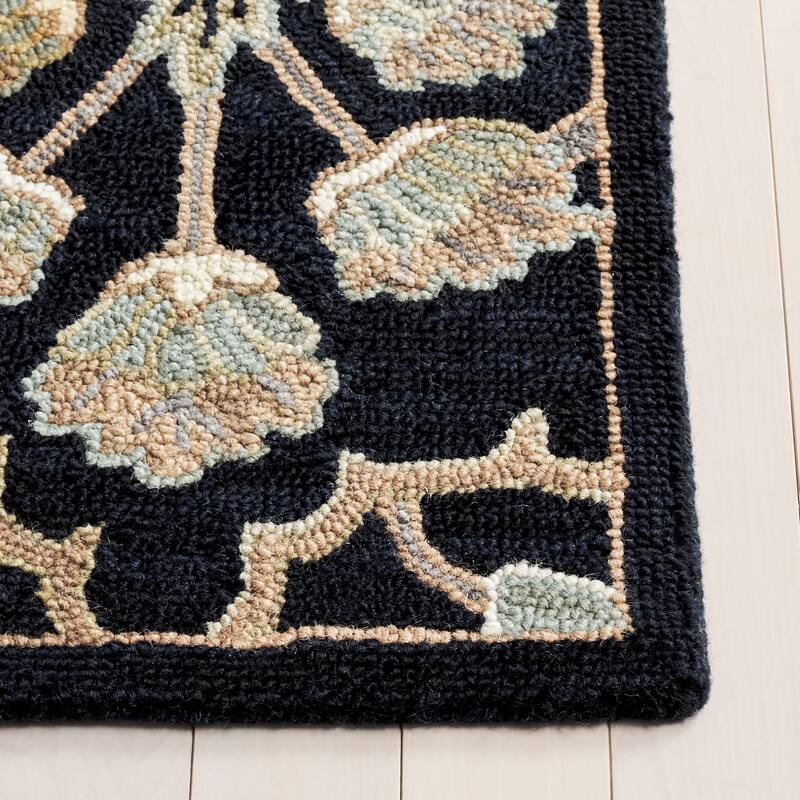 SAFAVIEH Handmade Metro Adosinda French Country Floral Wool Rug