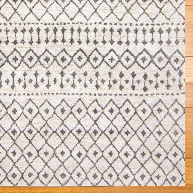 Gertmenian Barcelona Polyester / Polypropylene Turfted High-Low Area Rug Collection