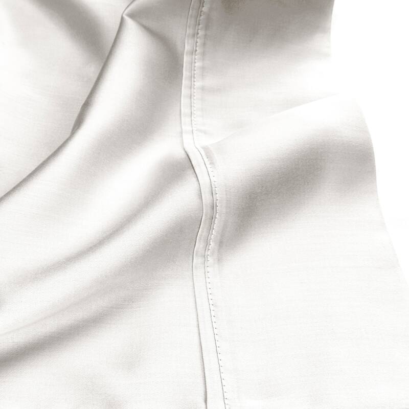 Superior Egyptian Cotton 700 Thread Count Pillowcase Set (Set of 2)