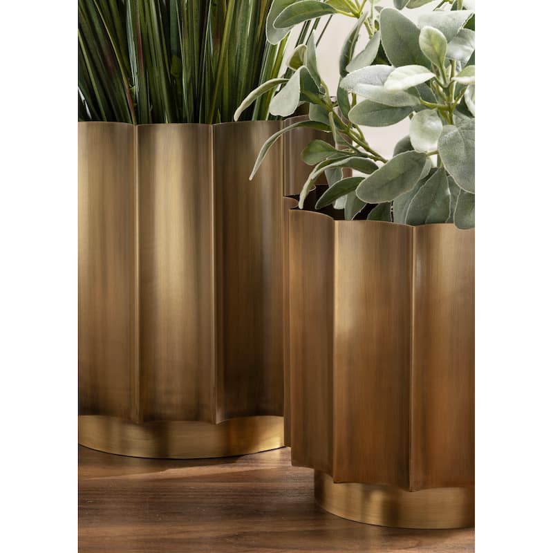 Kate and Laurel Scalone Metal Planter Set