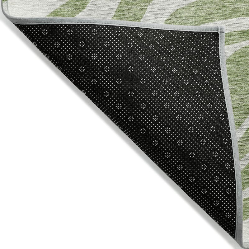 Machine Washable Indoor/ Outdoor Modern Animal Print Chantille Rug