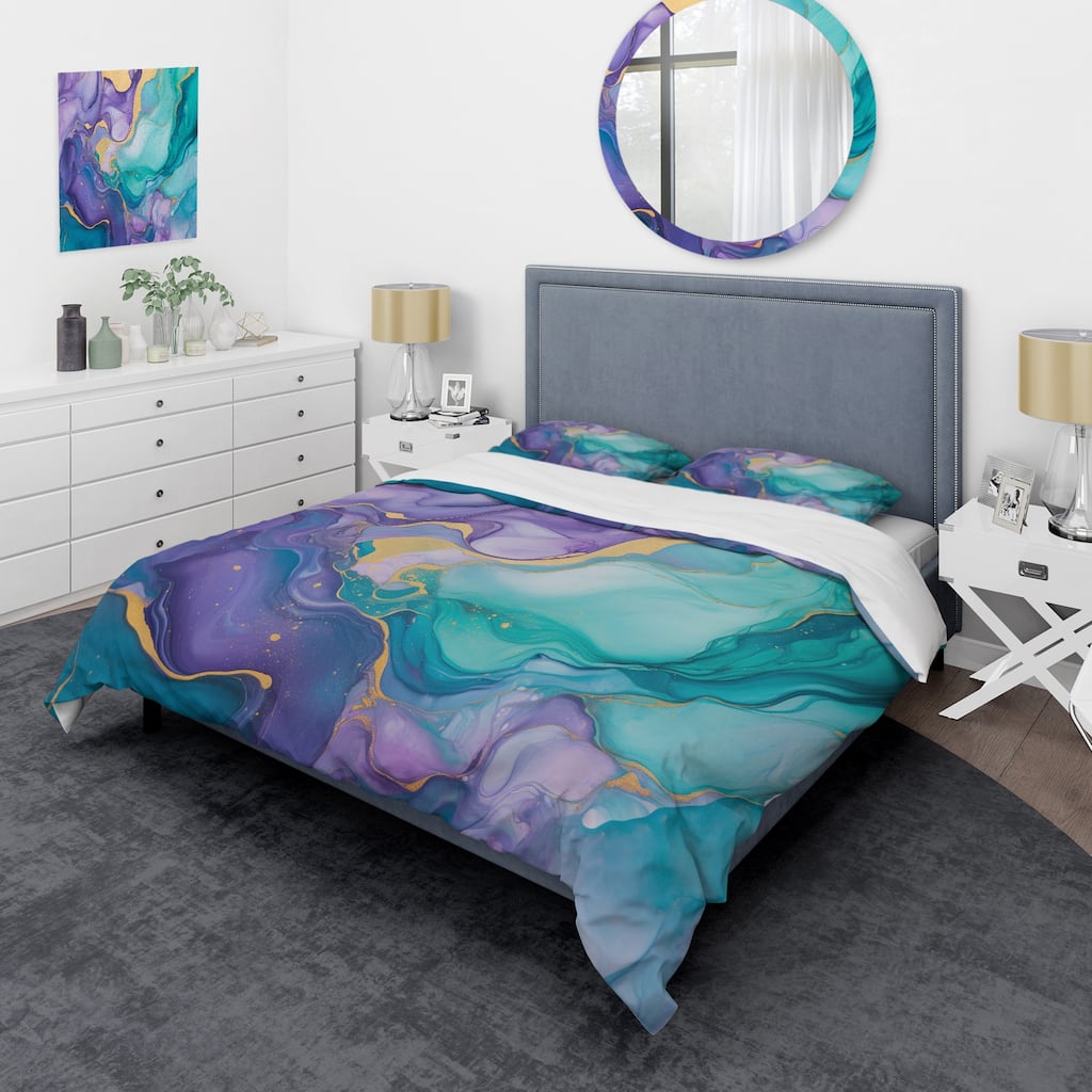 Designart "Turquoise and Purple Liquid Art II" Turquoise Modern - Bedding Set With Shams