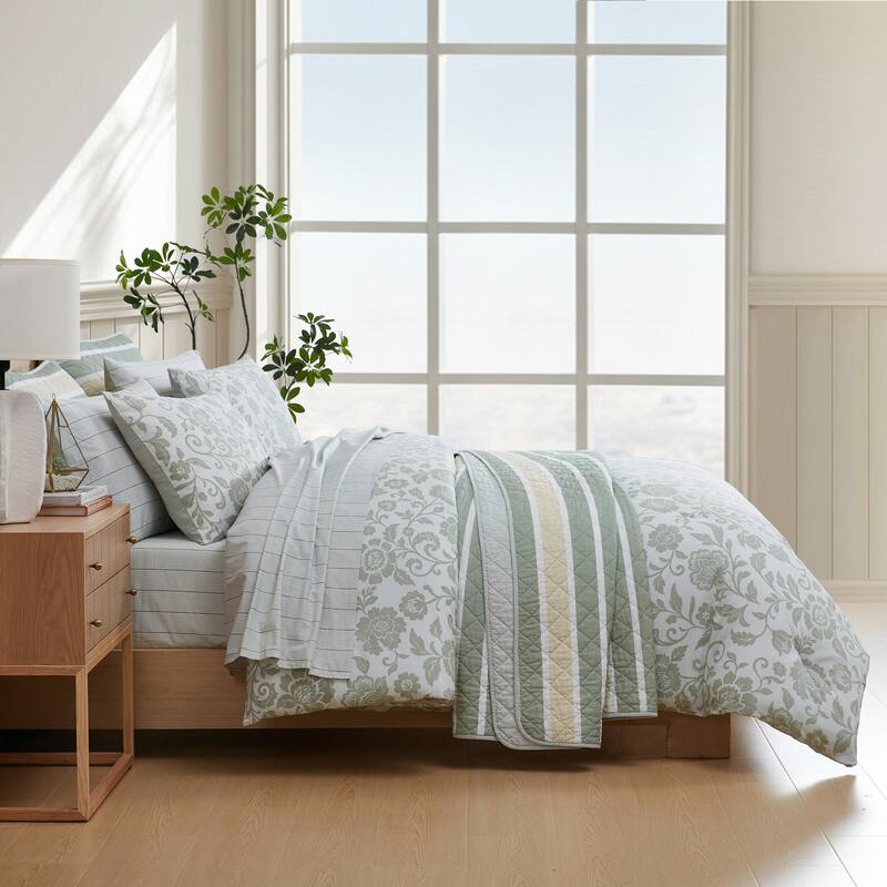 Nautica Jacob Bay Floral Reversible Stripe Cotton Lightweight Coastal Comforter (Green)
