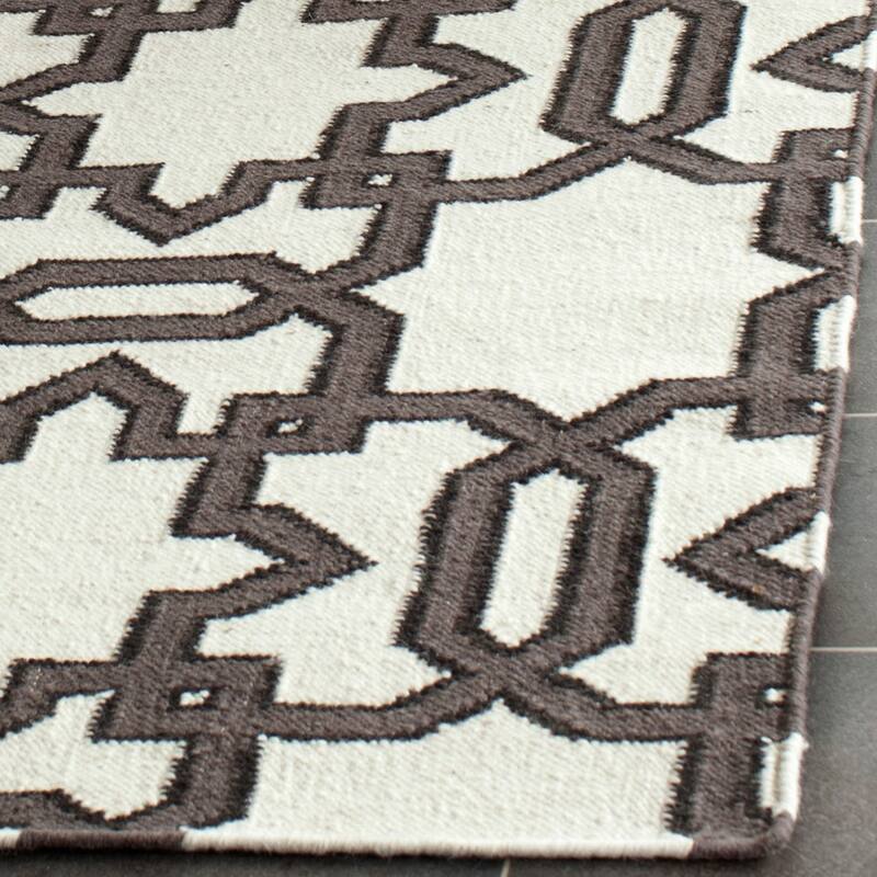 SAFAVIEH Handmade Flatweave Dhurries Hilpa Modern Moroccan Wool Rug