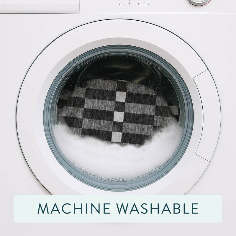 Machine Washable Indoor/ Outdoor Modern Augusta Chantille Rug