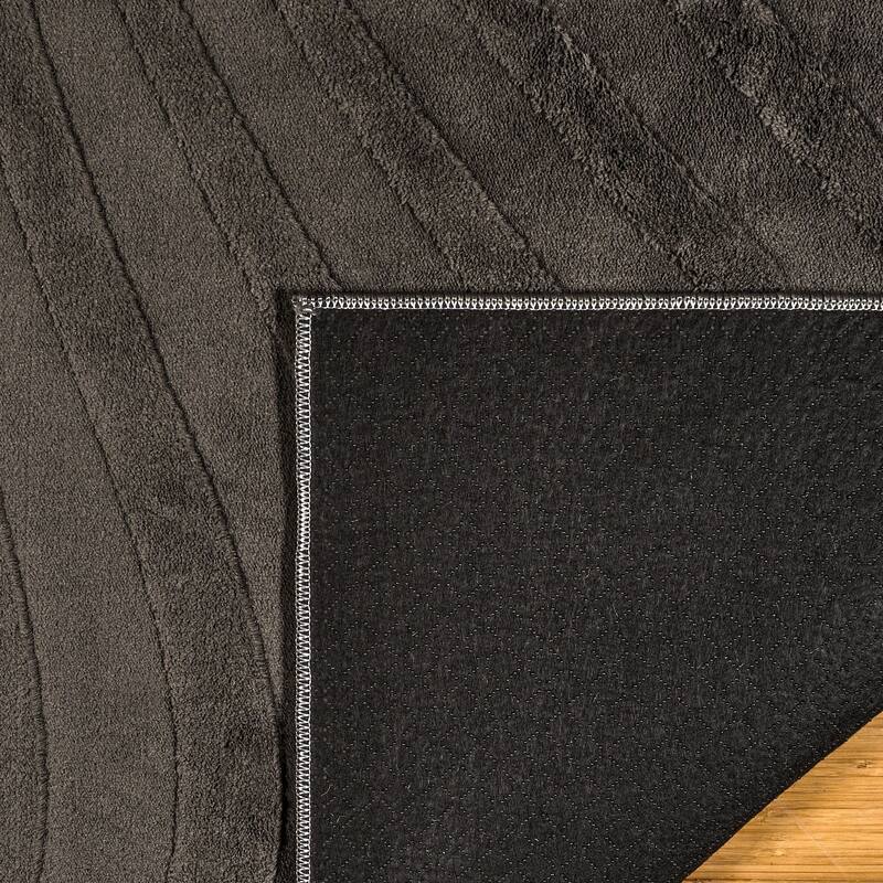 Gertmenian Vida Lomira Soft Polyester High-Low Carved Non-Slip Shag Indoor Area Rug