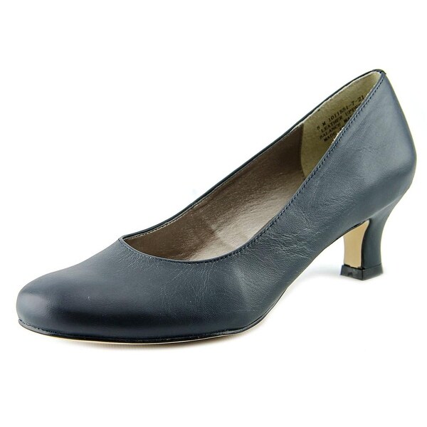 Array Flatter Women Navy Pumps