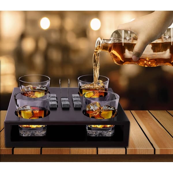 https://ak1.ostkcdn.com/images/products/is/images/direct/84f3e1a3822d4188d133b36f6e347de5ddb3e443/Bezrat-Old-Fashioned-Whiskey-Glasses-Set.jpg?impolicy=medium