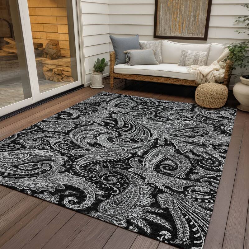 Machine Washable Indoor/ Outdoor Chantille Traditional Paisley Rug