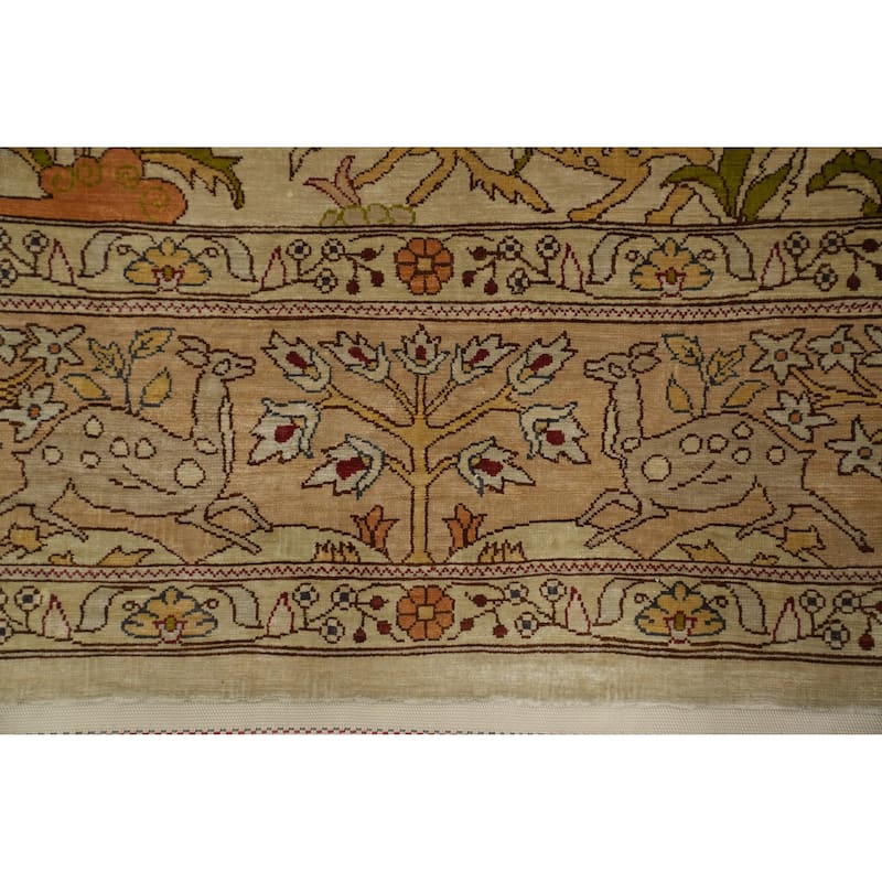 Hand Knotted Traditional Silk Beige Floral Area Rug - 5' 7'' X 3' 4''
