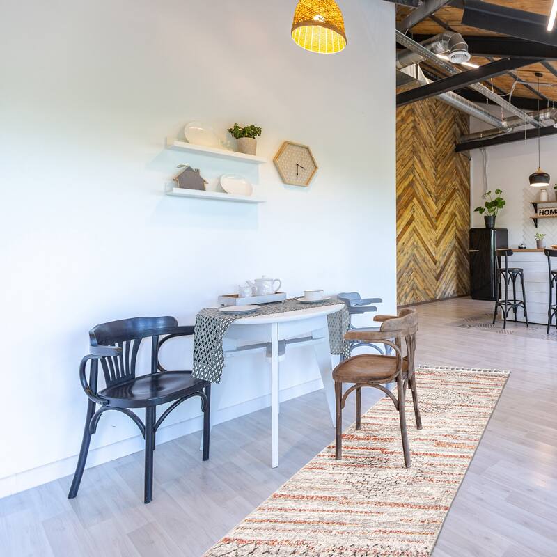 ECARPETGALLERY Kybella Aztec Bohemian & Eclectic Rug