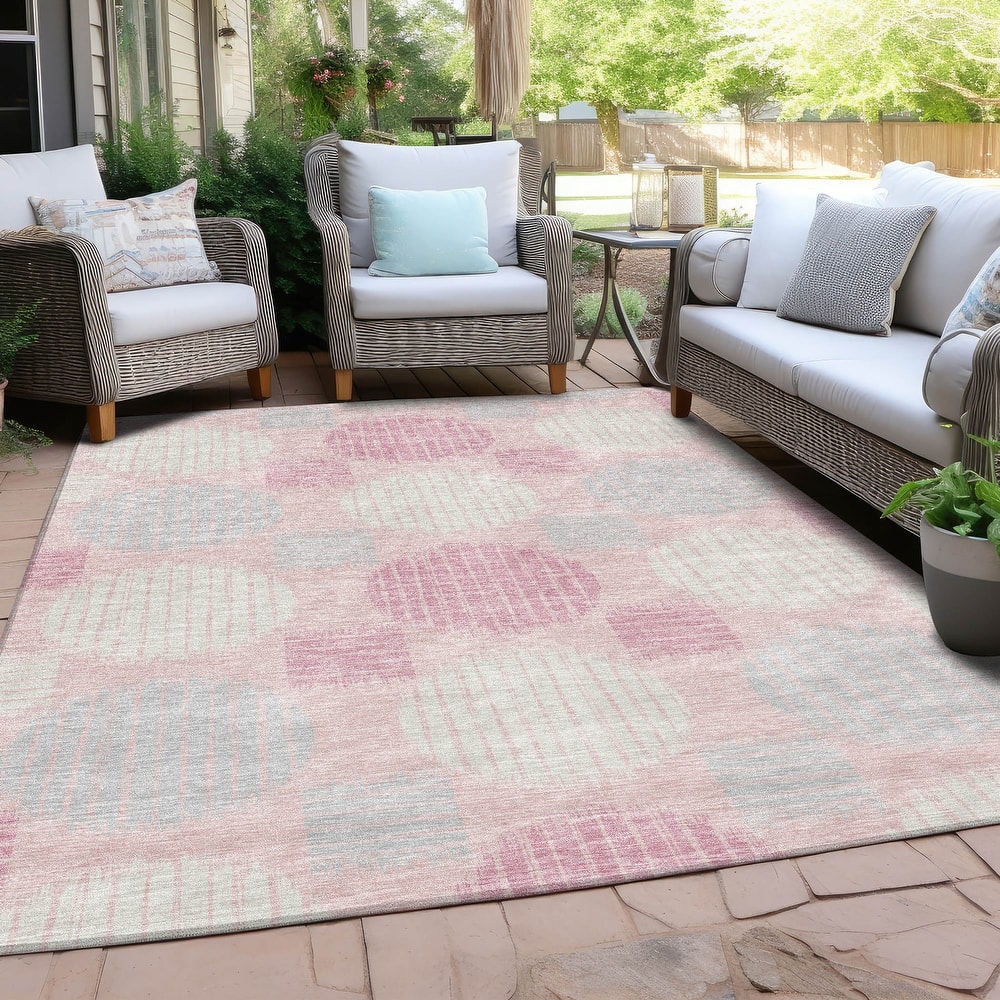 Machine Washable Indoor/ Outdoor Chantille Dotty Contemporary Rug