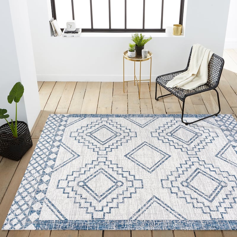 JONATHAN Y Carwa Diamond Tribal Medallion Indoor/Outdoor Area Rug