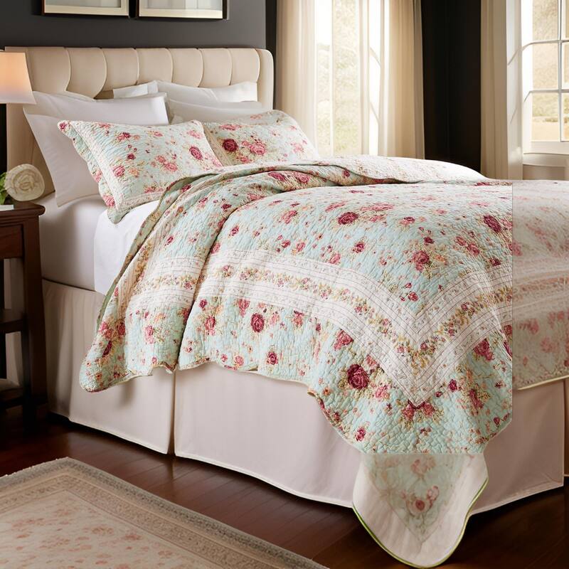 Rosle 2pc Twin Quilt and Pillow Sham Set, Scallop Edges, Floral Blue Cotton