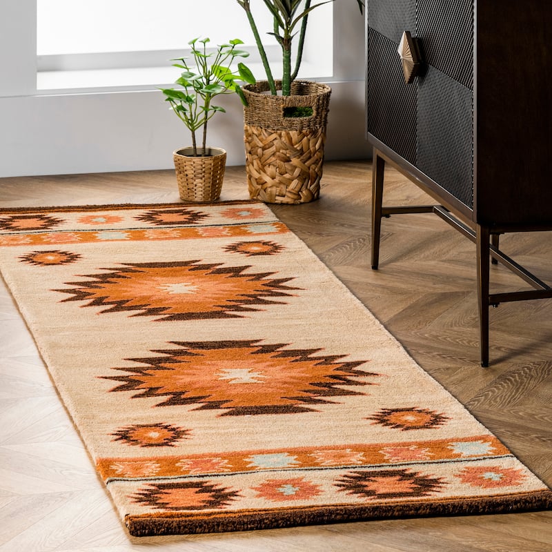 Nuloom Hand Tufted Shyla Area Rug