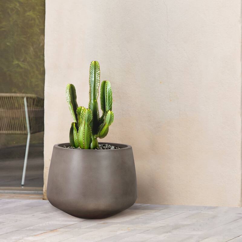 Amethyst Modern Lightweight Concrete Indoor or Outdoor Planter - Medium - Grey