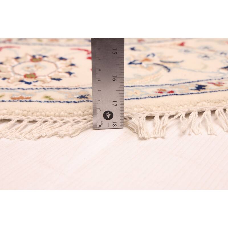 ECARPETGALLERY Hand-knotted Nain Cream Silk, Wool Rug - 4'11 x 4'11