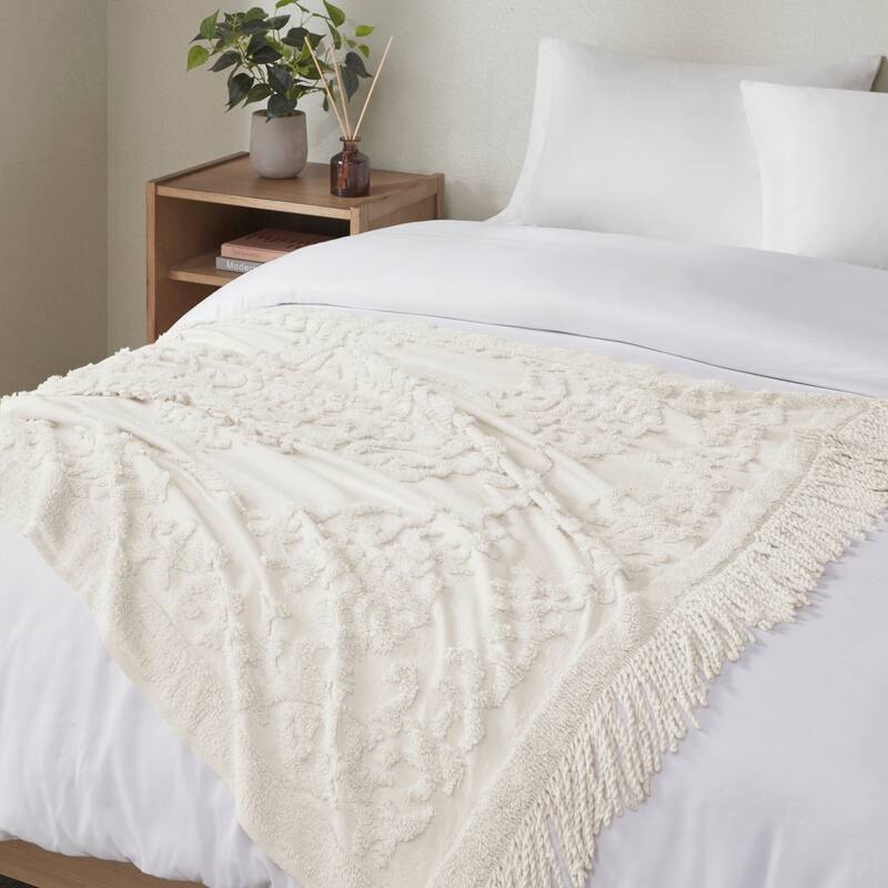 Madison Park Mila 100-percent Cotton Tufted Chenille Lightweight Throw With Fringe Tassel
