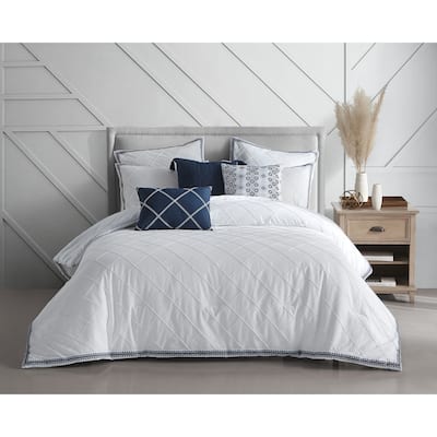 Pintuck Eyelet 3 Piece Comforter Set