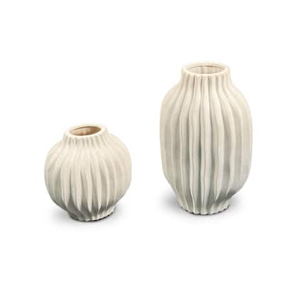 White Set of 2 Vertical Grooved Squat and Oblong Ceramic Table Vases