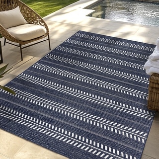 Gertmenian Solterra Modern Casual Lodge Weather Resistant Polypropylene Flatweave Indoor/ Outdoor Area Rug Collection