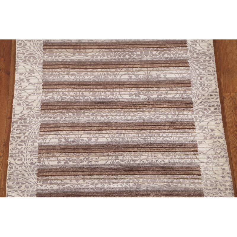 Abstract Accent Rug Hand-Knotted Modern Wool Carpet - 2'9"x 4'11"