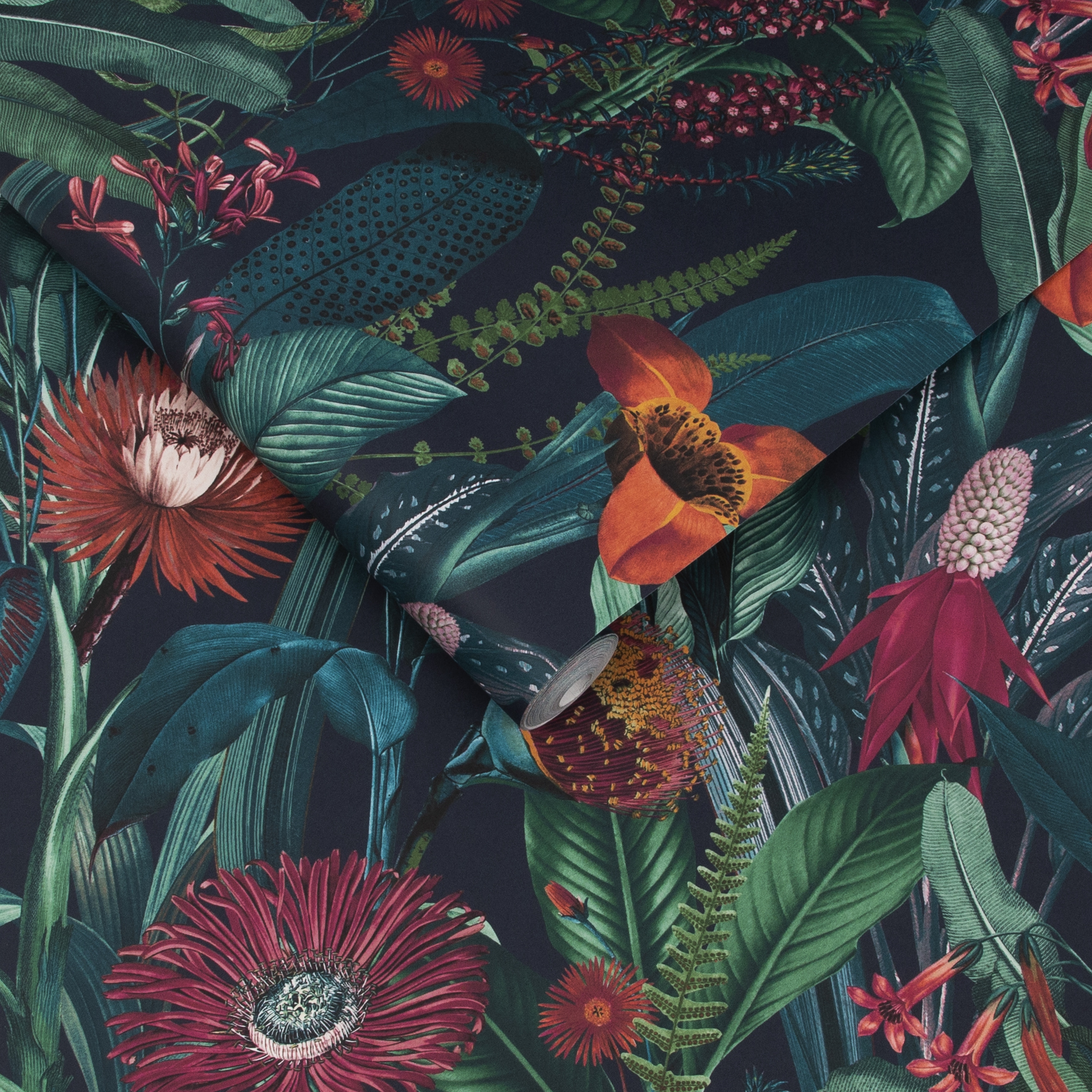Tigerlily Midnight Wallpaper - Bed Bath & Beyond - 42579052