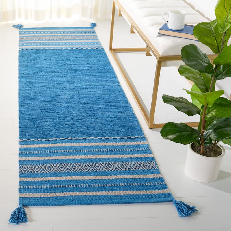 SAFAVIEH Handmade Montauk Carisbrooke Boho Stripe Cotton Flatweave Rug - 2'6" x 8' Runner - Blue/Grey