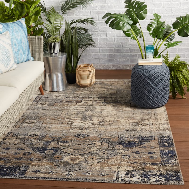 Cassava Indoor/ Outdoor Medallion Taupe/ Dark Blue Area Rug