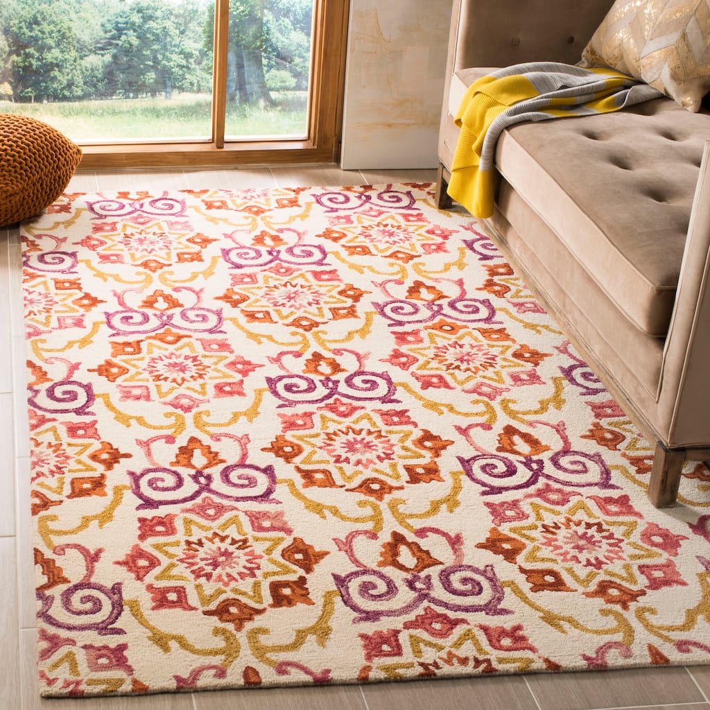 SAFAVIEH Handmade Suzani Fred Boho Tribal Wool Rug
