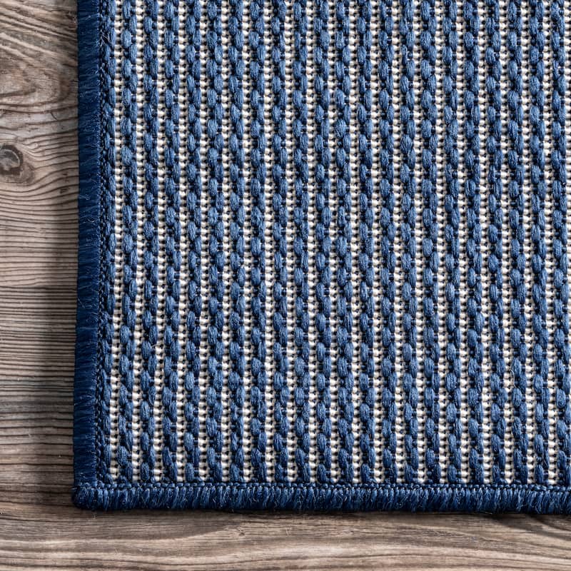 Nuloom Hillary Geometric Tribal Indoor/Outdoor Area Rug