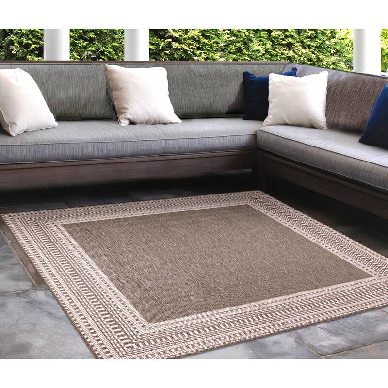 Liora Manne Malibu Etched Border Indoor/Outdoor Rug