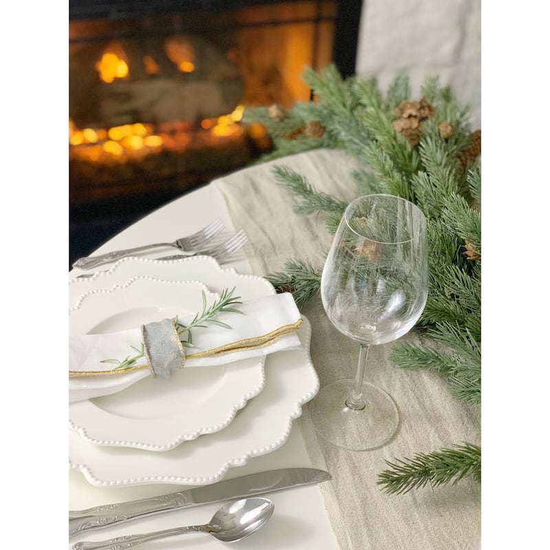Red Vanilla Pinpoint White Dinner Plate 11" (Set of 6)