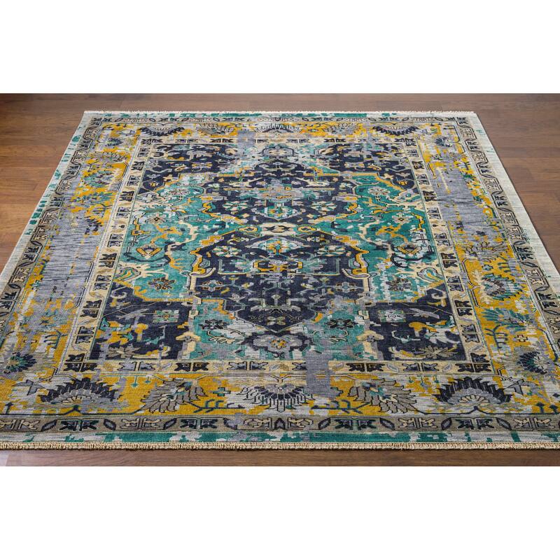Hand-Knotted Umbriel Wool Accent Rug - 12' x 15'