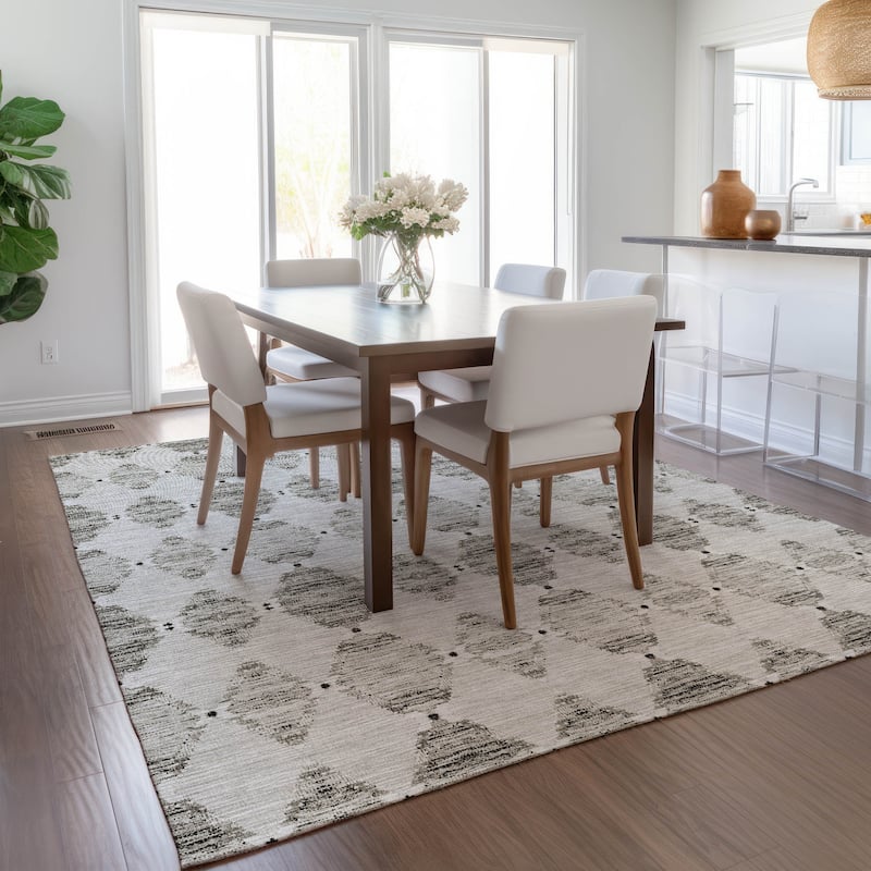 Machine Washable Indoor/ Outdoor Chantille Modern Boho Damask Rug