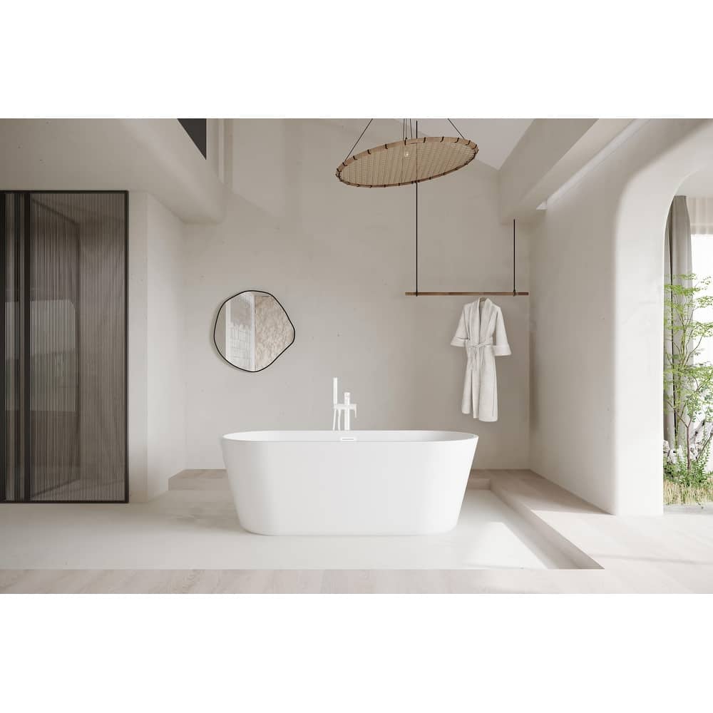 Odell Soaking Bathtub in Glossy White