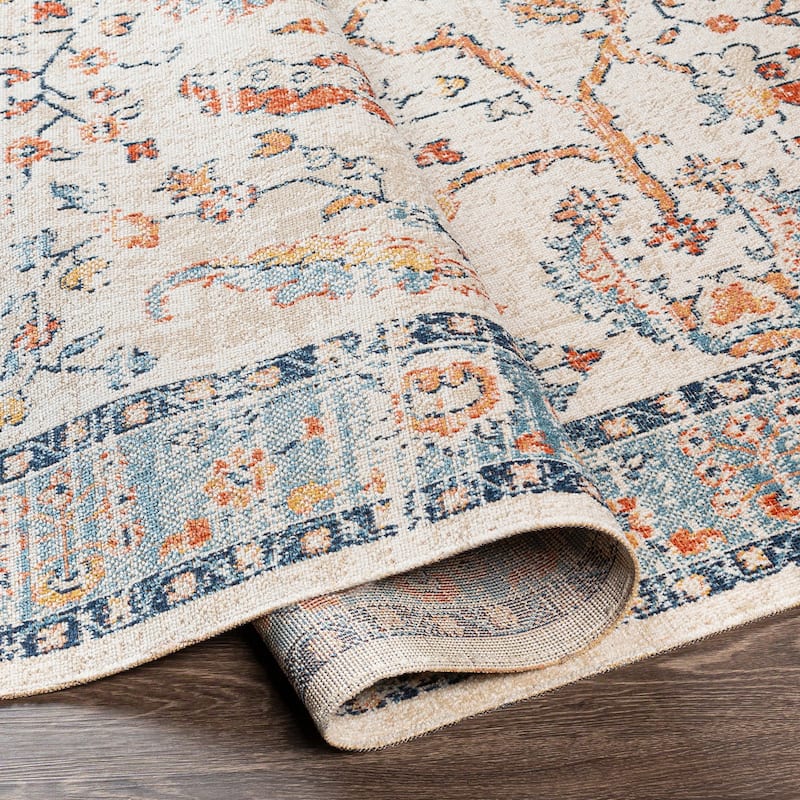 Livabliss Satchmo Indoor/ Outdoor Distressed Floral Area Rug