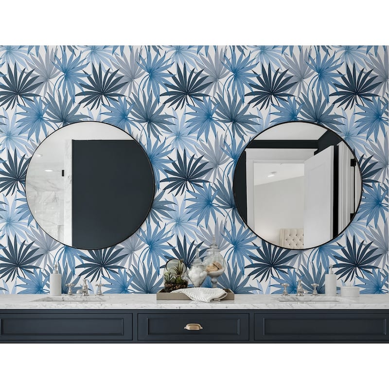 Luxe Haven Tropic Palm Toss Peel and Stick Wallpaper