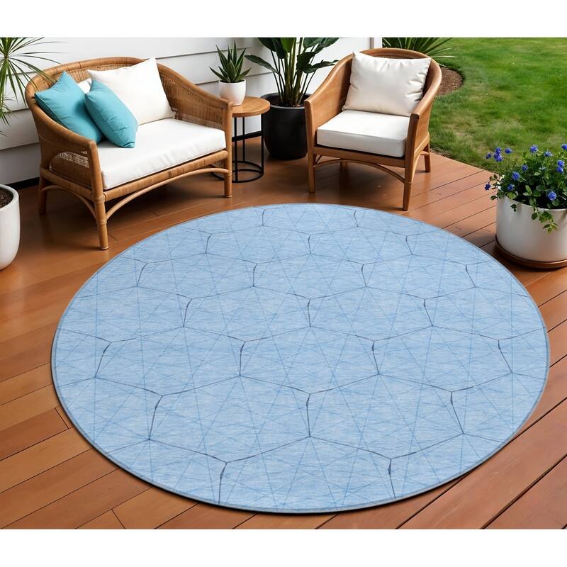 HomeRoots Geometric Transitional Rectangle Outdoor Rug - 8' Round