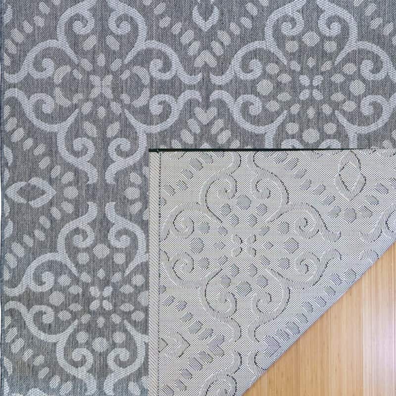 Gertmenian Paseo Powis Steel Grey Transitional Indoor/ Outdoor Area Rug, 8x10 - 7'10 x 10'