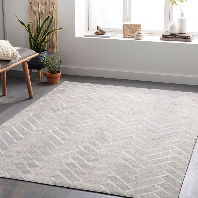 Yashica Handmade Modern Geometric Hair-on-hide Area Rug - 9' x 13' - Grey/Cream