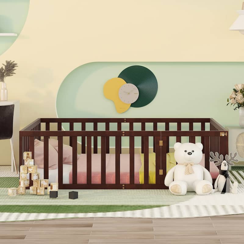 Full Size Wood Daybed Frame with Fence