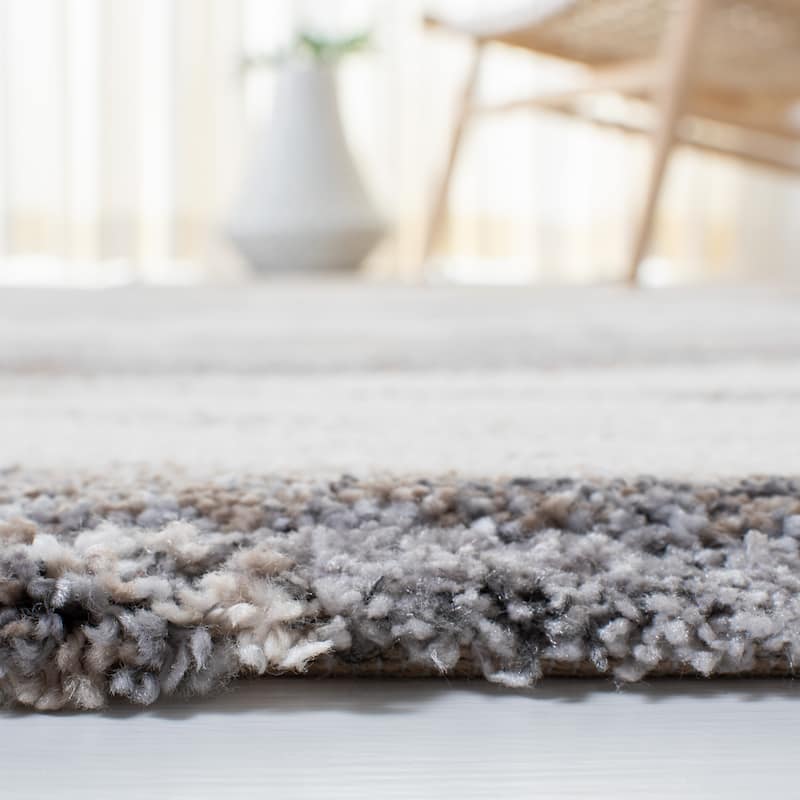 SAFAVIEH Cyrus Shag Margrit Abstract 1-inch Thick Rug